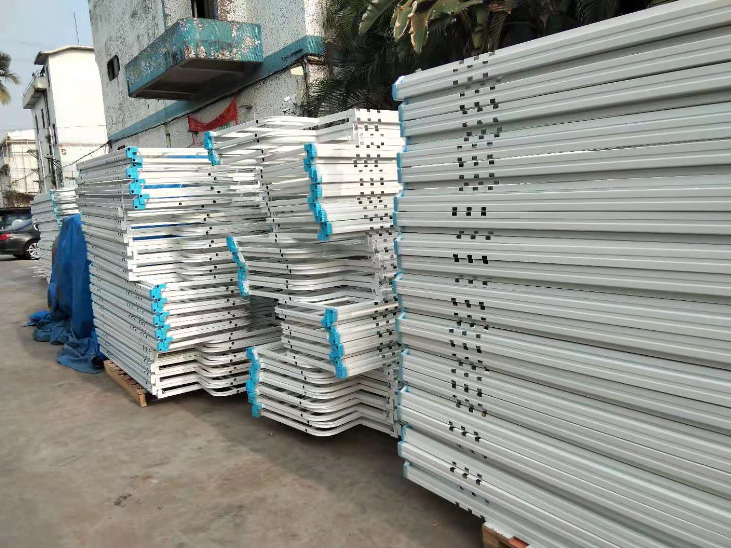 大學(xué)生公寓床廠家批發(fā)靠譜嗎？